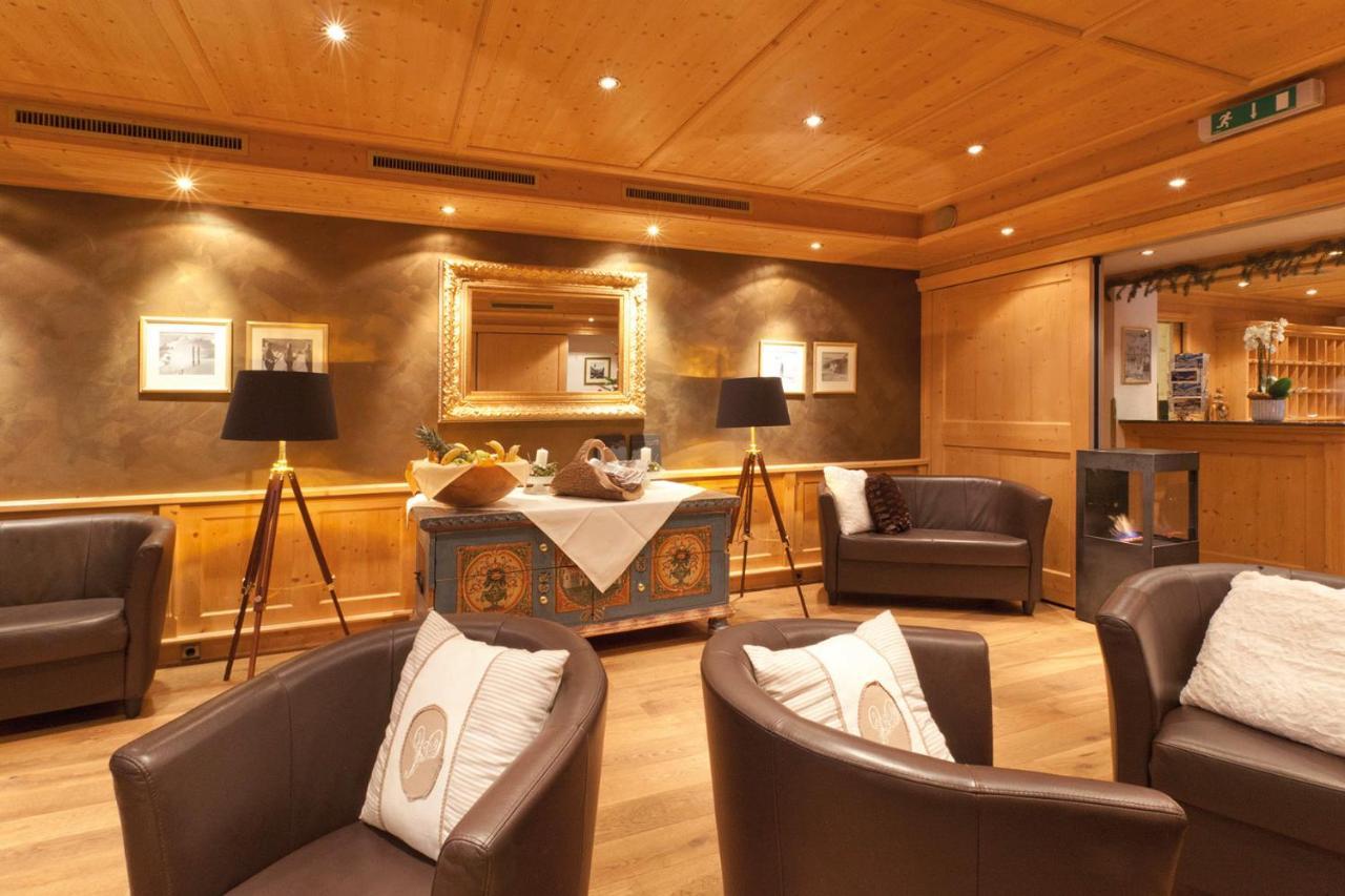 Hotel Tannbergerhof Im Zentrum Von Lech Luaran gambar