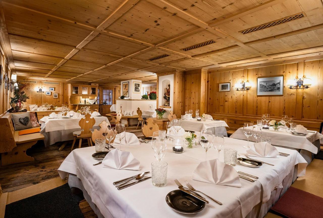 Hotel Tannbergerhof Im Zentrum Von Lech Luaran gambar