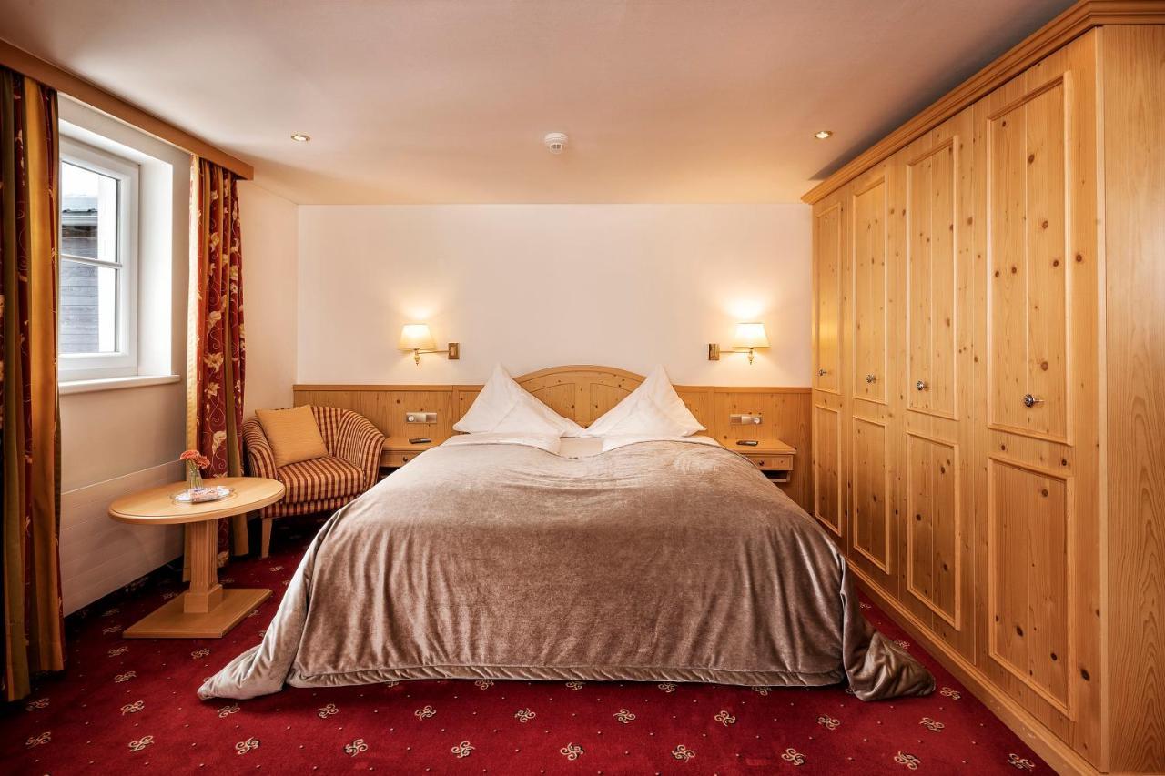 Hotel Tannbergerhof Im Zentrum Von Lech Luaran gambar
