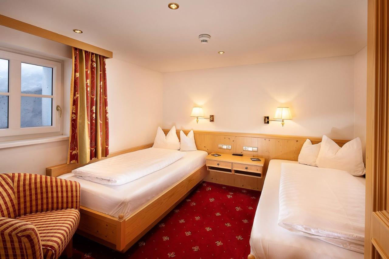 Hotel Tannbergerhof Im Zentrum Von Lech Luaran gambar